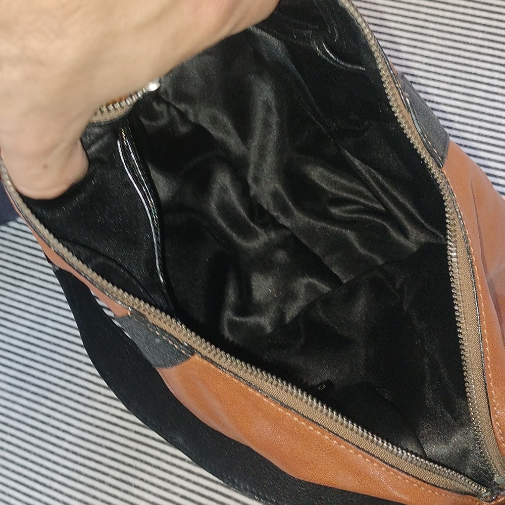Michele Brown and black leather shoulder bag. BEAUTIFUL! - Picture 14 of 16